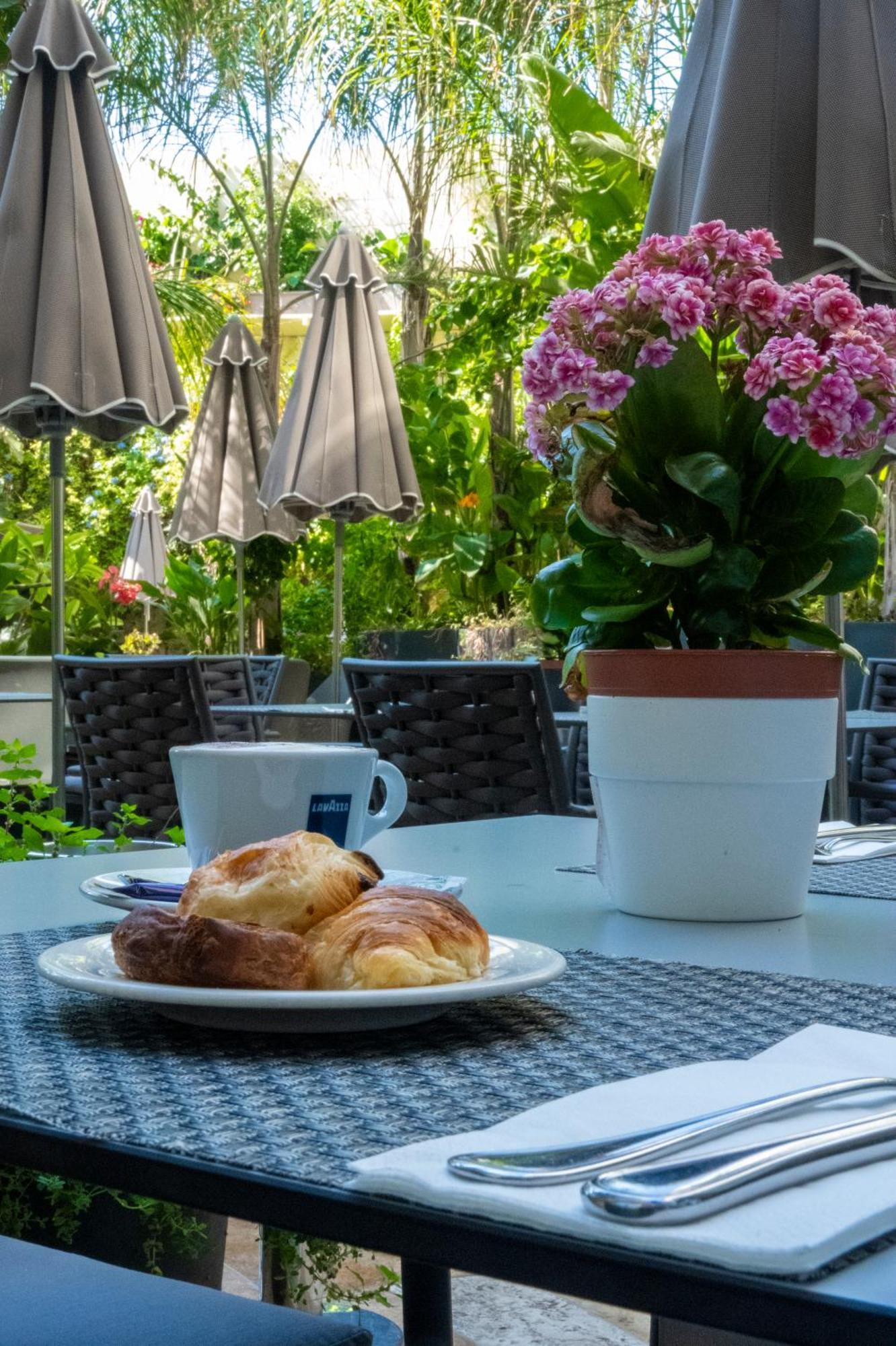 The Village Boutique And Spa Naxxar Buitenkant foto